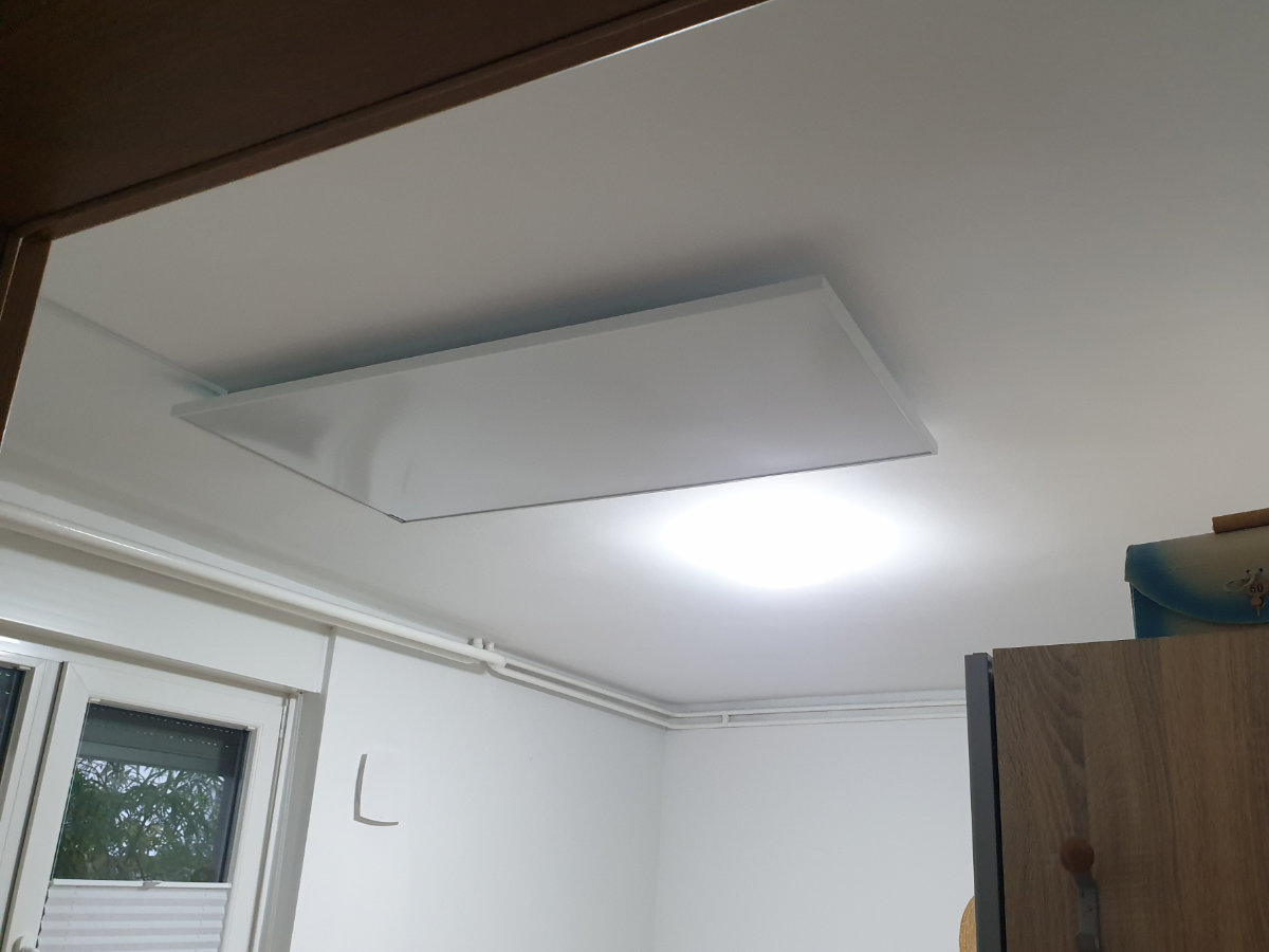 stropni ir panel